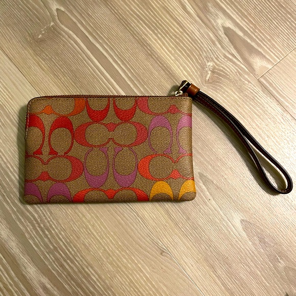 Coach Wristlet - Picture 3 of 5